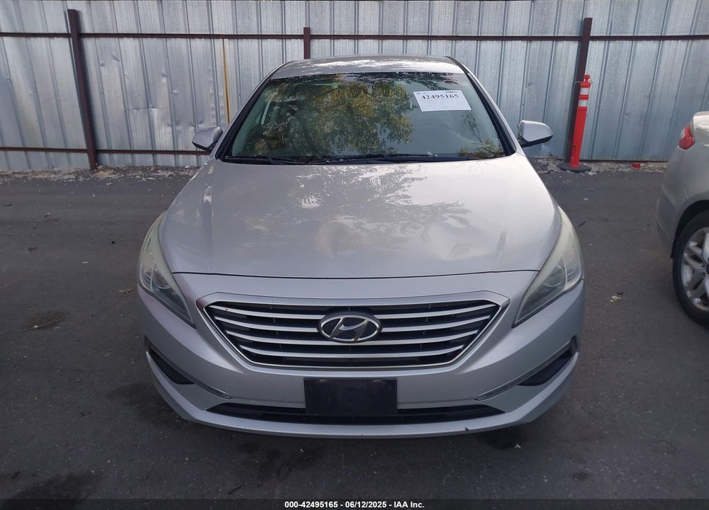 2015 HYUNDAI SONATA SE VIN: 5NPE24AF7FH186500