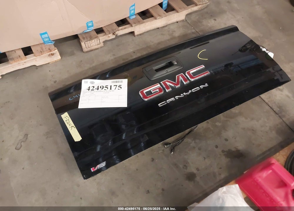 2022 GMC CANYON 4WD SHORT BOX DENALI VIN: 1GTG6EEN2N1312028