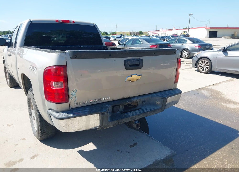 2007 CHEVROLET SILVERADO 1500 WORK TRUCK VIN: 1GCEK19J37Z618176