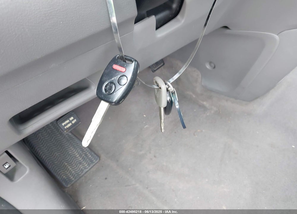 2007 HONDA CR-V LX VIN: JHLRE48367C039539