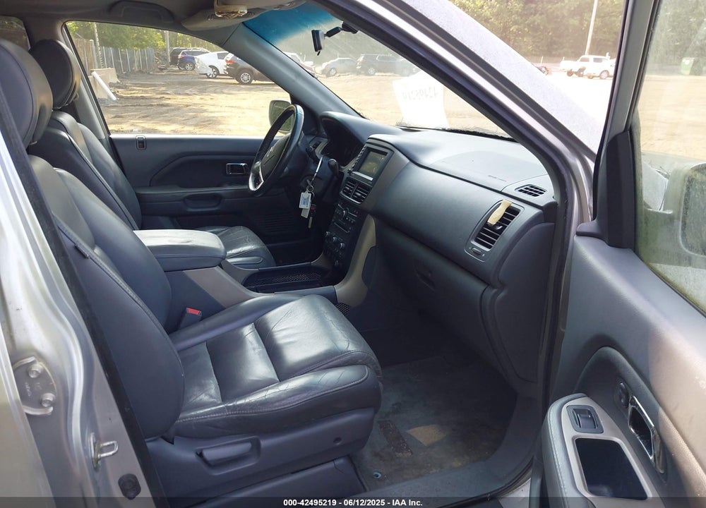 2006 HONDA PILOT EX-L VIN: 5FNYF18766B014763
