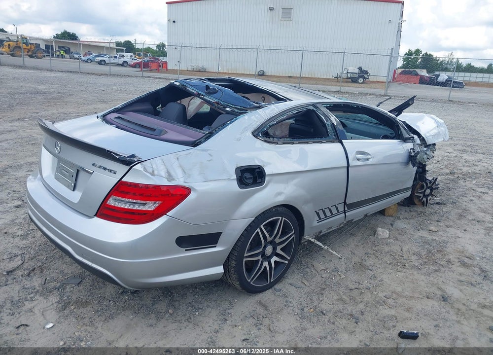 2014 MERCEDES-BENZ C CLASS VIN: WDDGJ4HB0EG198267