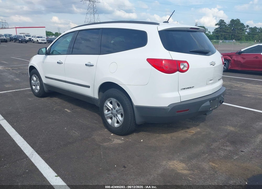 2010 CHEVROLET TRAVERSE LS VIN: 1GNLREED5AS116206