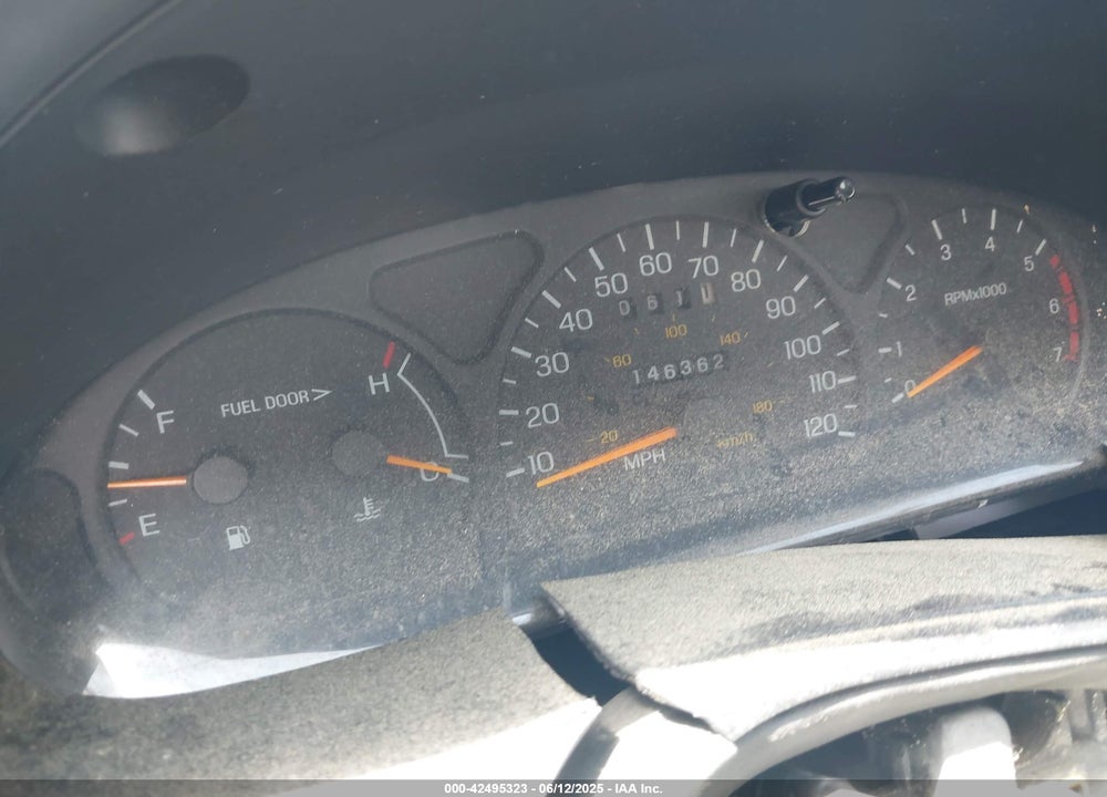 1997 FORD THUNDERBIRD LX VIN: 1FALP62W8VH100794