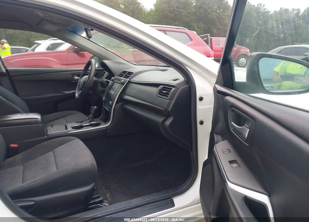 2016 TOYOTA CAMRY VIN: 4T4BF1FK5GR549932