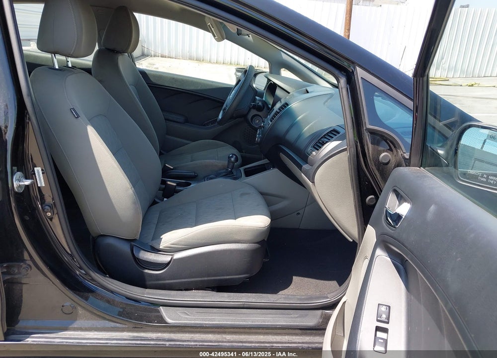 2015 KIA FORTE LX VIN: KNAFK4A63F5367322