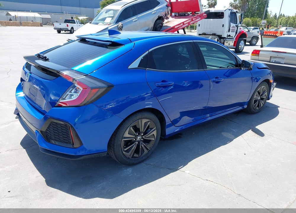 2018 HONDA CIVIC EX VIN: SHHFK7H50JU428018