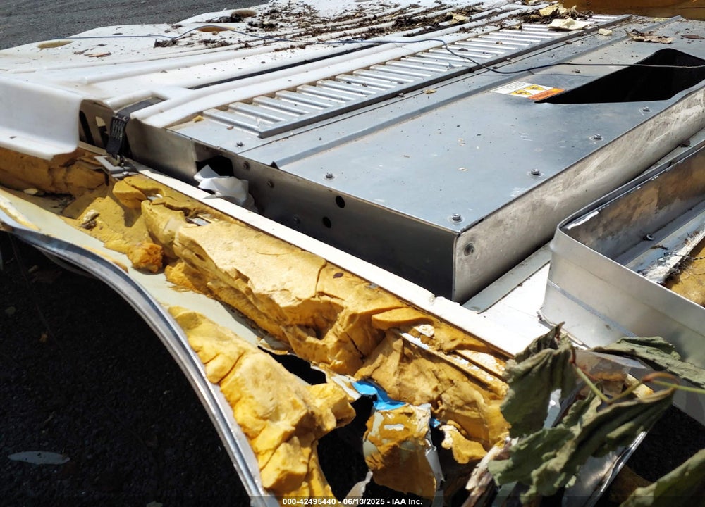 2019 UTILITY TRAILER MFG --- VIN: 1UYVS2484K6680224
