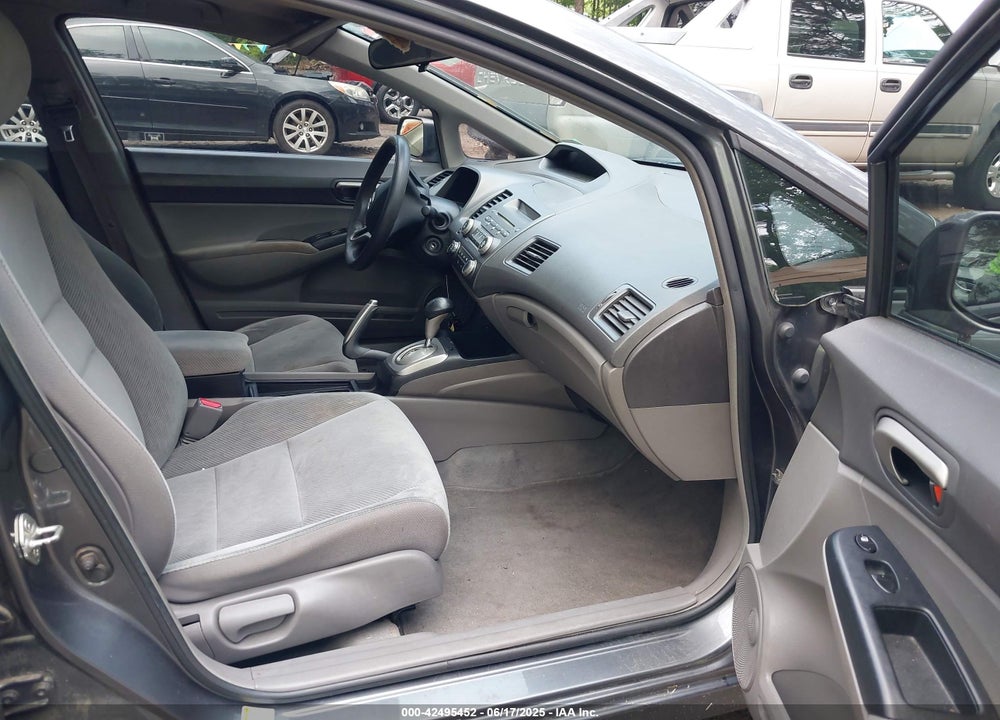 2011 HONDA CIVIC VIN: 19XFA1F51BE034572