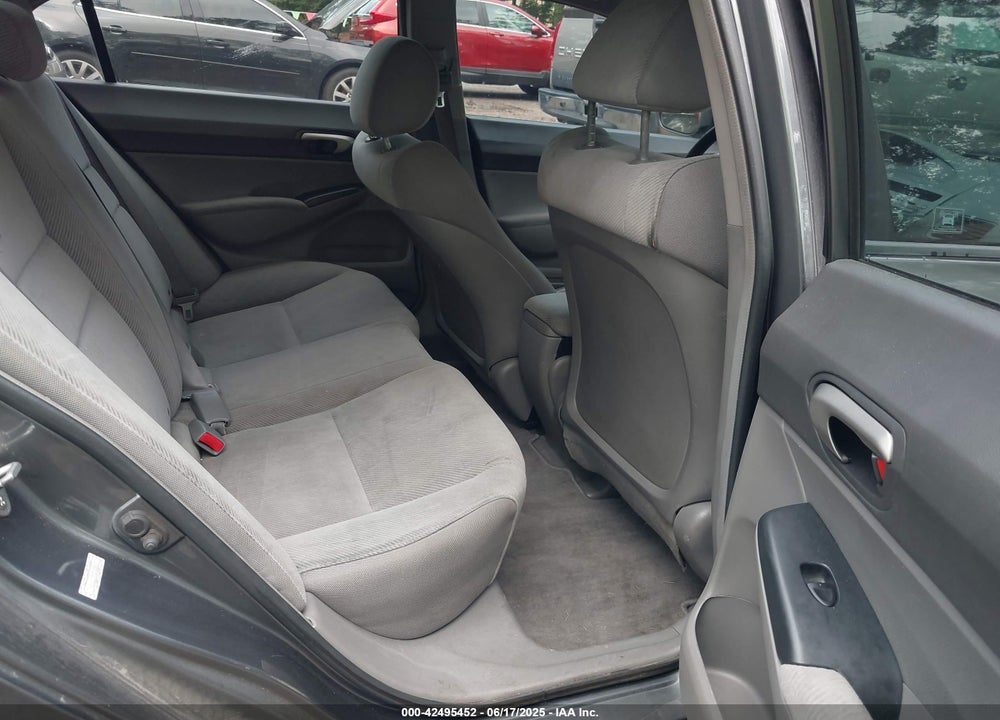 2011 HONDA CIVIC VIN: 19XFA1F51BE034572