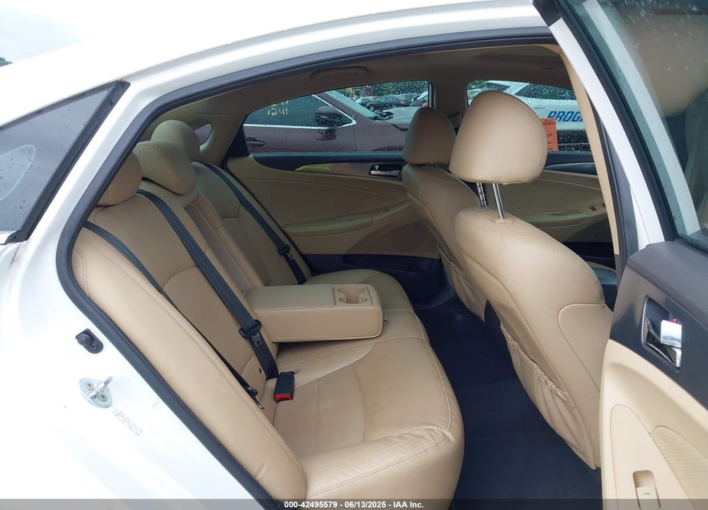 2015 HYUNDAI SONATA HYBRID VIN: KMHEC4A41FA122130