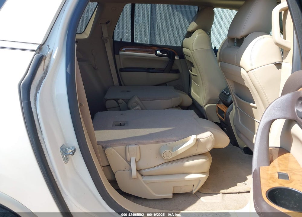 2008 BUICK ENCLAVE VIN: 5GAEV237X8J292386