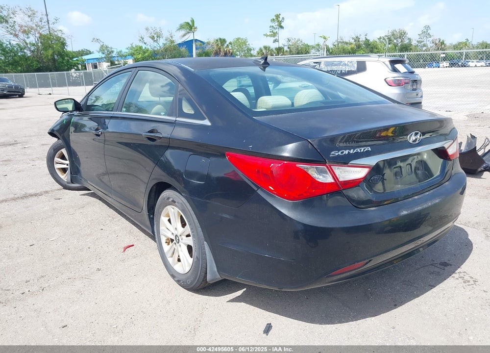 2013 HYUNDAI SONATA VIN: 5NPEB4AC2DH645175