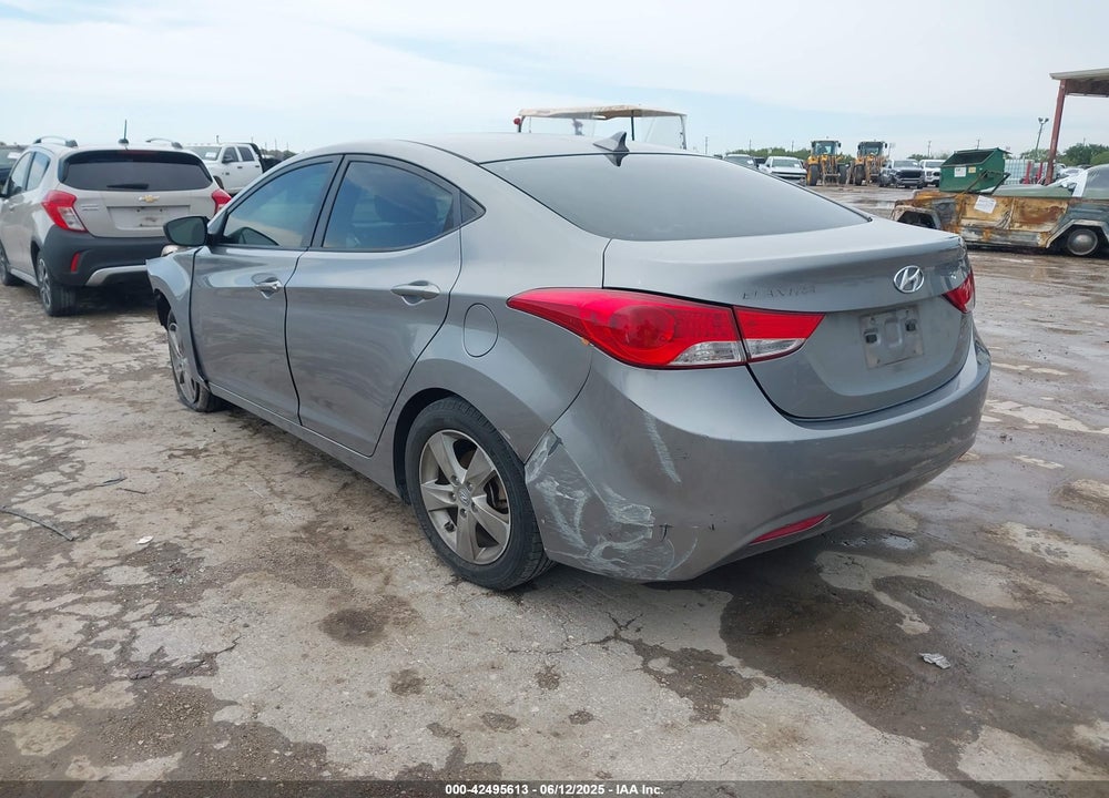 2011 HYUNDAI ELANTRA VIN: KMHDH4AE8BU107817