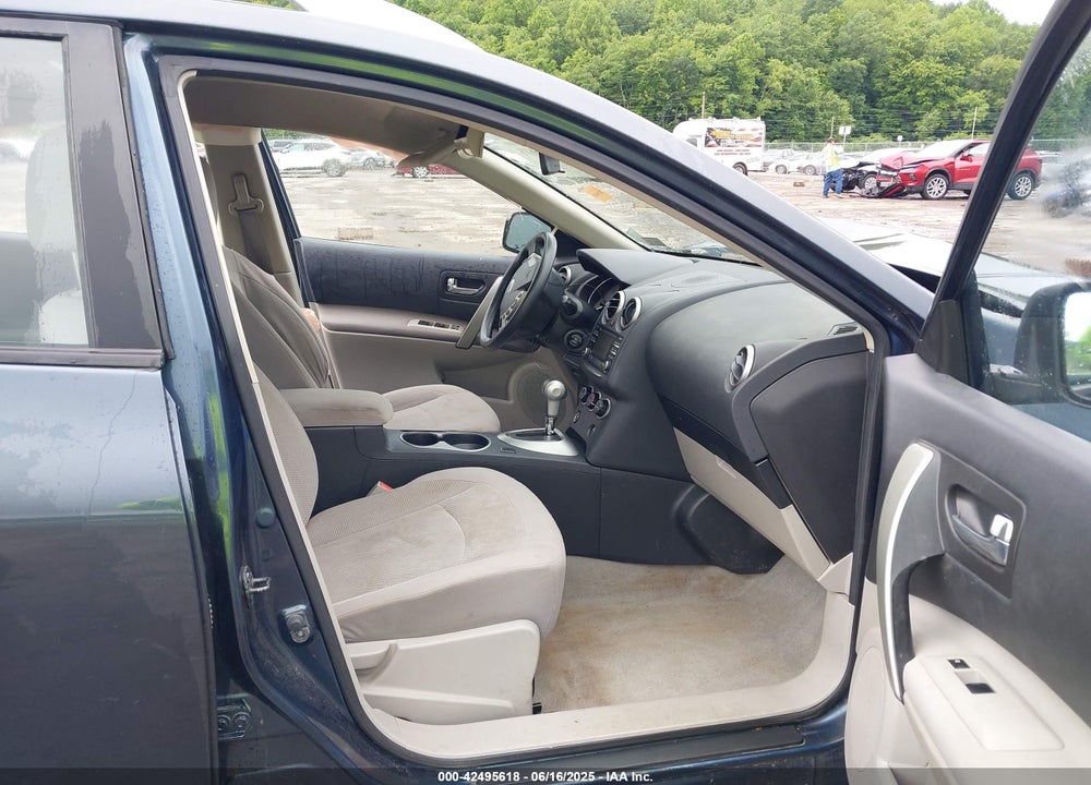 2015 NISSAN ROGUE SELECT S VIN: JN8AS5MV9FW751576