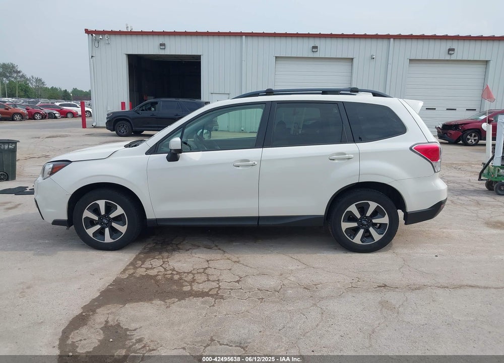 2018 SUBARU FORESTER 2.5I PREMIUM VIN: JF2SJAGC5JH553601
