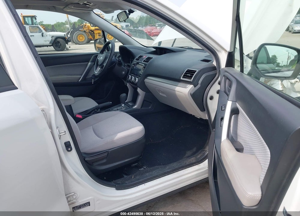 2018 SUBARU FORESTER 2.5I PREMIUM VIN: JF2SJAGC5JH553601