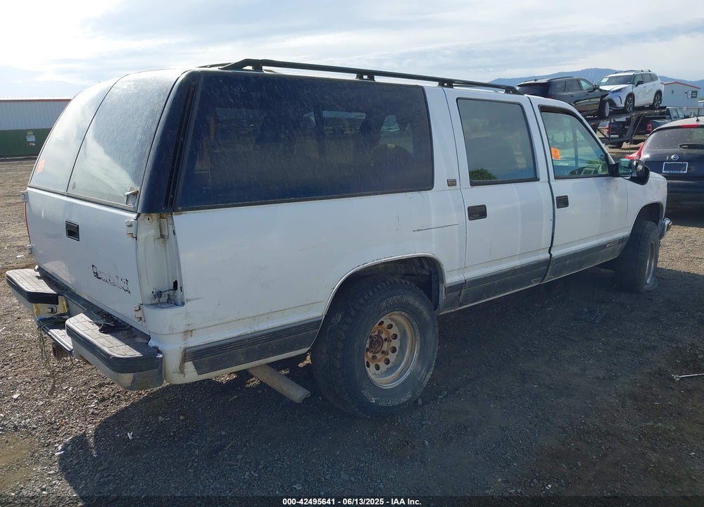 1993 CHEVROLET SUBURBAN K1500 VIN: 1GNFK16K2PJ374866