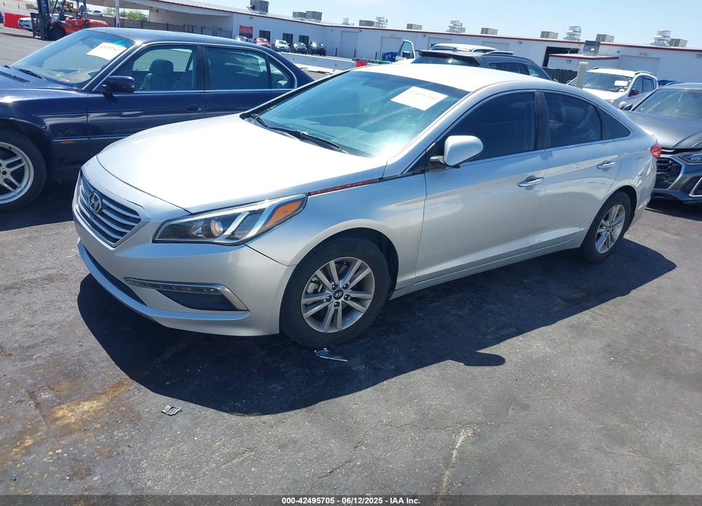 2015 HYUNDAI SONATA VIN: 5NPE24AFXFH201958
