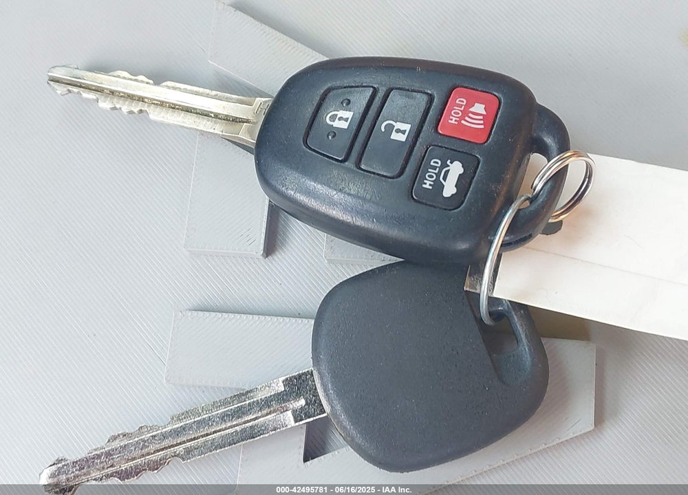 2015 TOYOTA COROLLA VIN: 2T1BURHE6FC357585