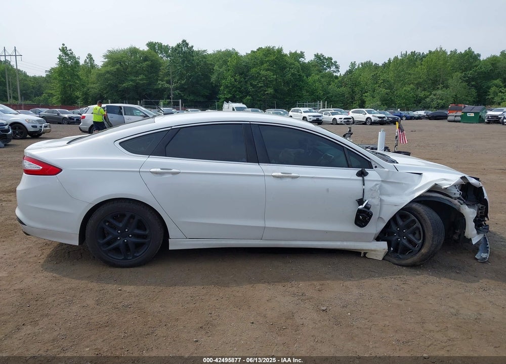 2016 FORD FUSION VIN: 3FA6P0HD0GR201247