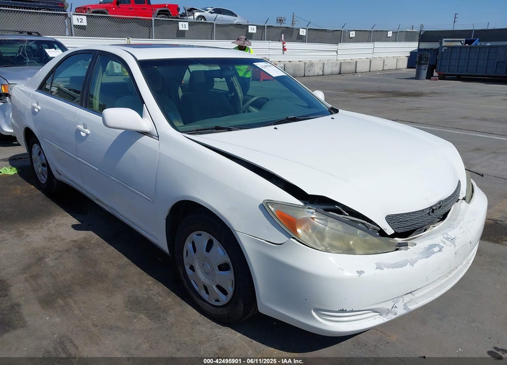 2002 TOYOTA CAMRY LE VIN: 4T1BE32K52U574269