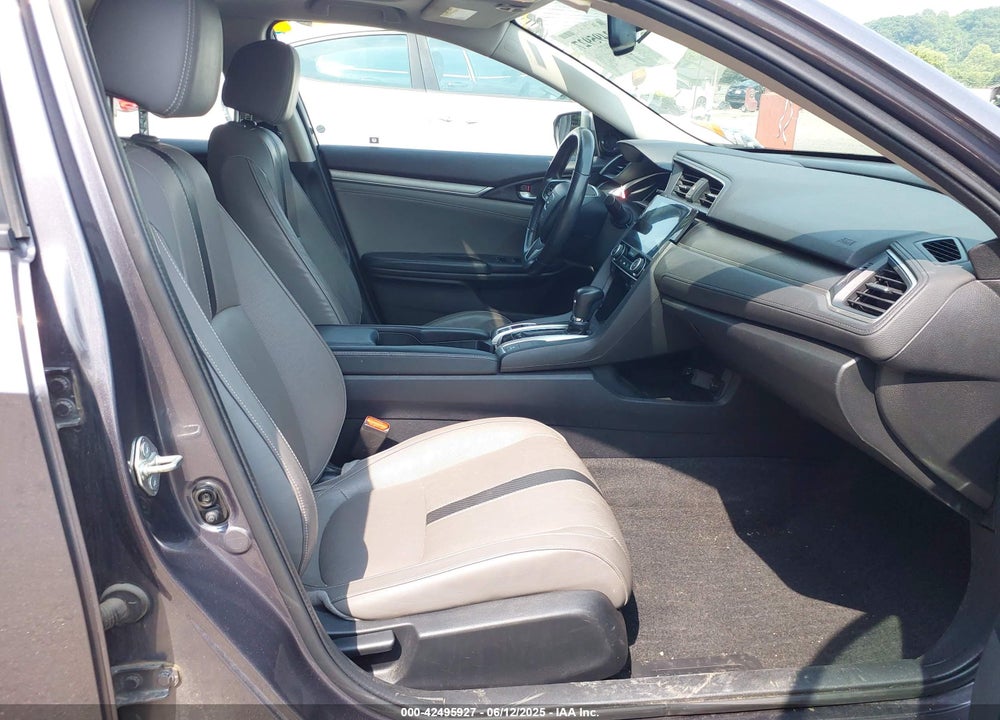 2017 HONDA CIVIC VIN: 19XFC1F72HE030258