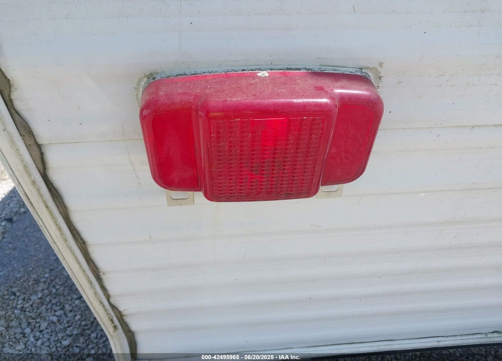 2006 HY-LINE TRAVEL TRAILER 39' VIN: 19LBA02U66A064123