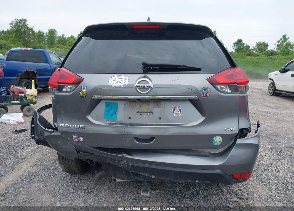 2017 NISSAN ROGUE SV VIN: JN8AT2MT8HW404124