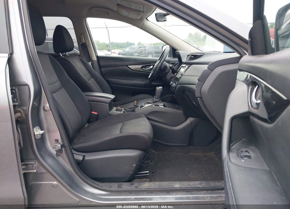 2017 NISSAN ROGUE SV VIN: JN8AT2MT8HW404124