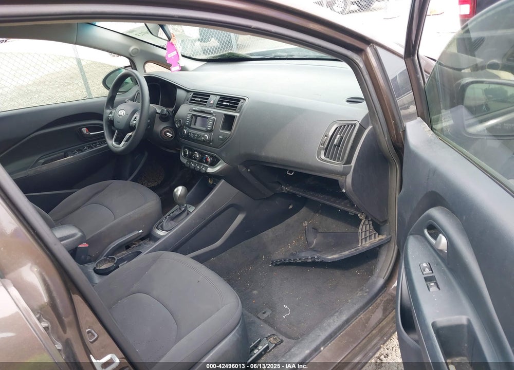 2014 KIA RIO VIN: KNADN4A35E6339258