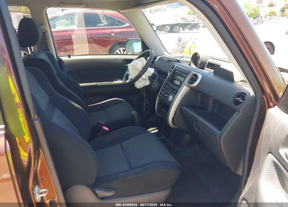2006 SCION XB VIN: JTLKT324764127920