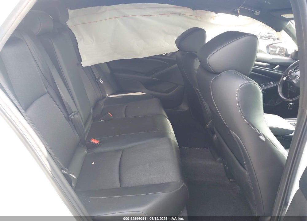 2022 HONDA ACCORD VIN: 1HGCV1F39NA101076