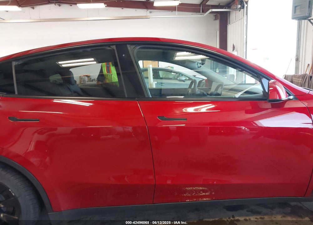 2021 TESLA MODEL Y VIN: 5YJYGAEE7MF125853