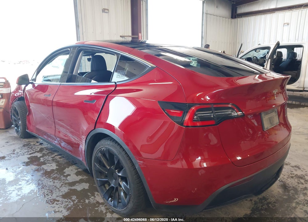 2021 TESLA MODEL Y VIN: 5YJYGAEE7MF125853