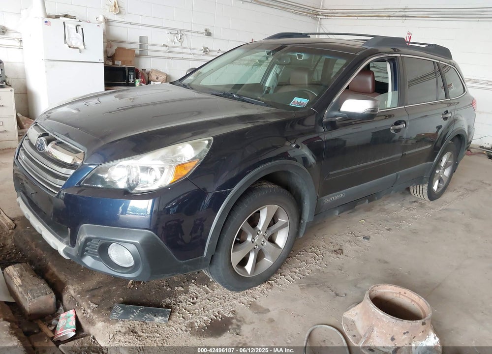 2014 SUBARU OUTBACK 2.5I LIMITED VIN: 4S4BRCPC1E3263809