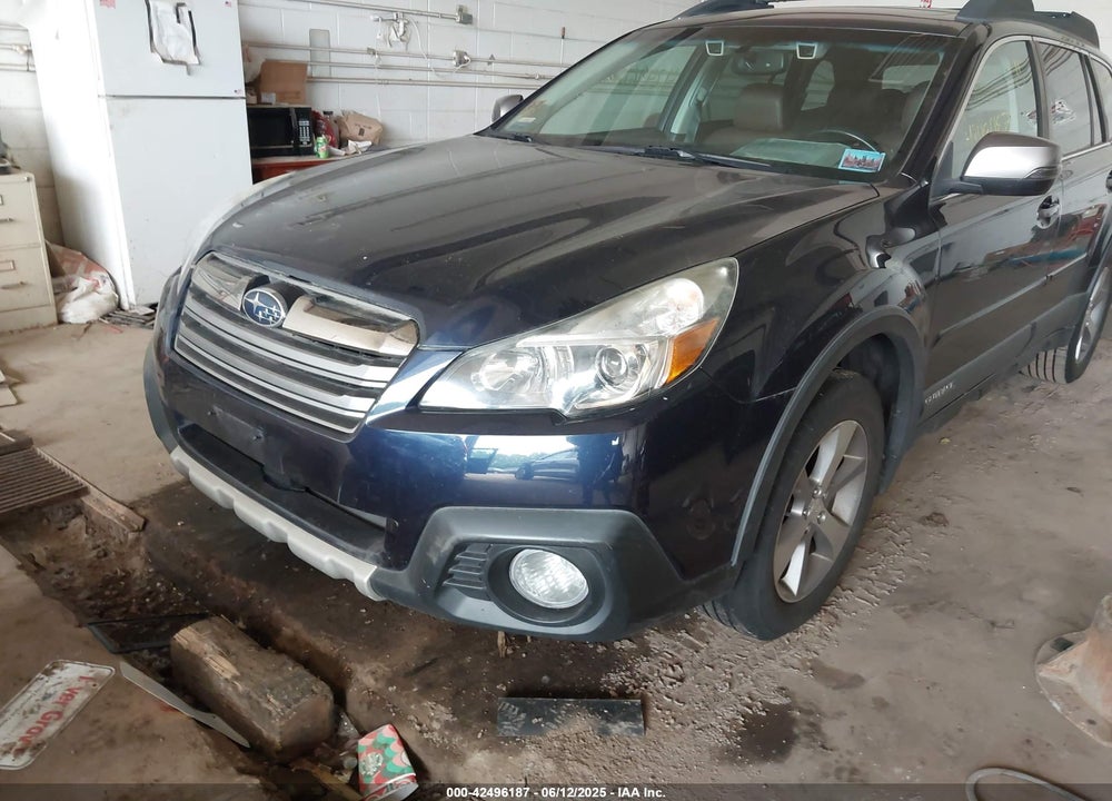 2014 SUBARU OUTBACK 2.5I LIMITED VIN: 4S4BRCPC1E3263809