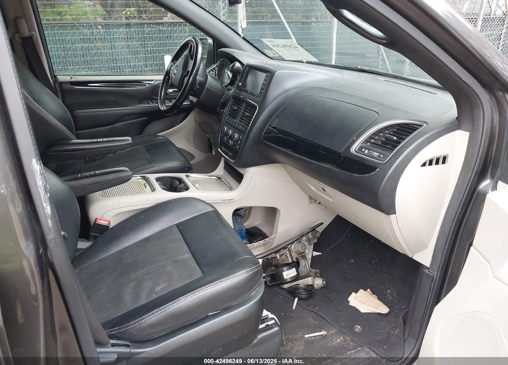 2019 DODGE GRAND CARAVAN SXT VIN: 2C4RDGCG6KR595880