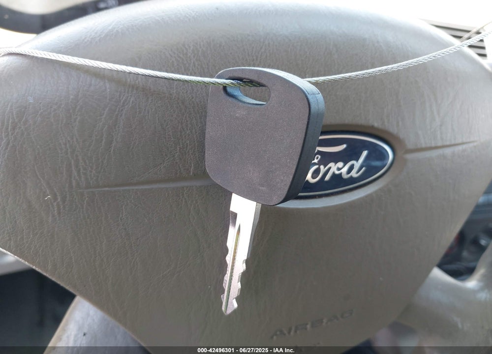 2005 FORD FOCUS ZX4 VIN: 1FAFP34N75W159248