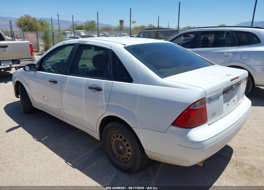 2005 FORD FOCUS ZX4 VIN: 1FAFP34N75W159248