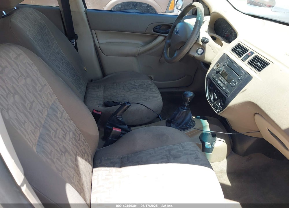 2005 FORD FOCUS ZX4 VIN: 1FAFP34N75W159248