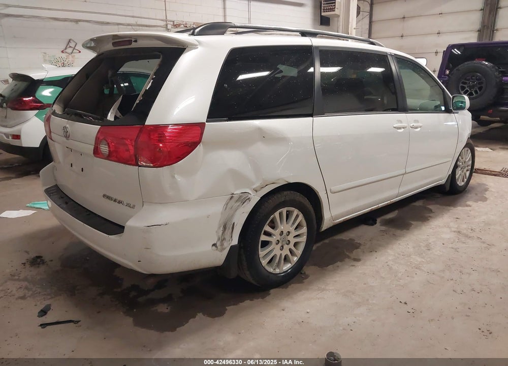 2008 TOYOTA SIENNA XLE VIN: 5TDZK22C08S132382