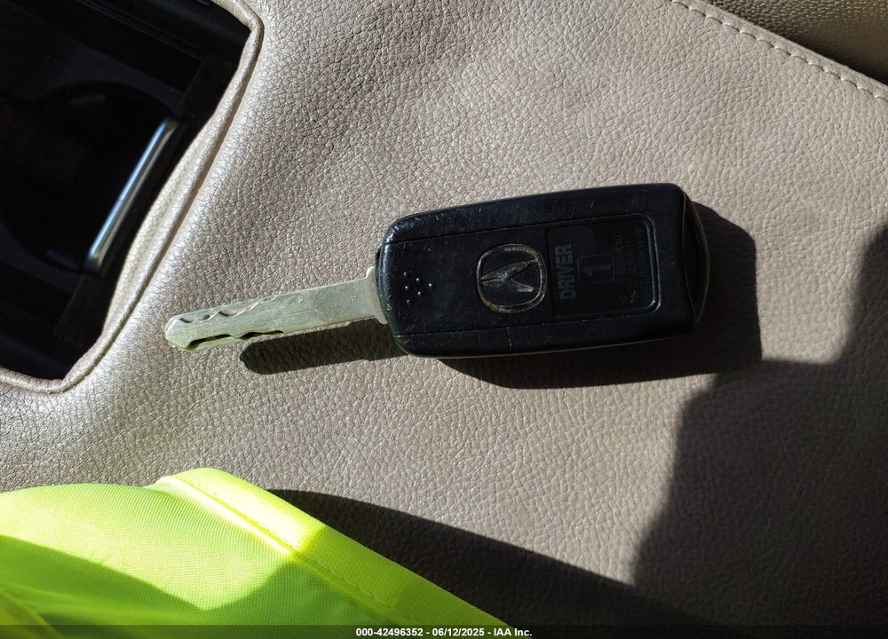 2012 ACURA TL VIN: 19UUA8F25CA006964