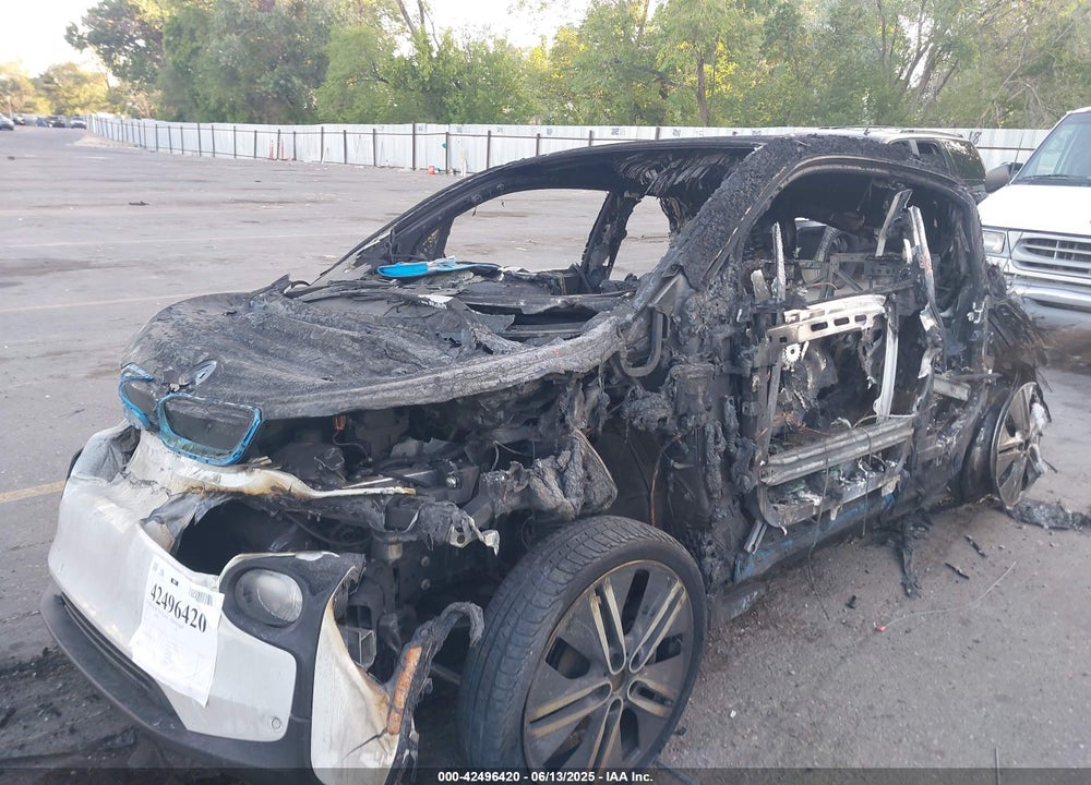 2015 BMW I3 BASE W/RANGE EXTENDER VIN: WBY1Z4C52FV504620