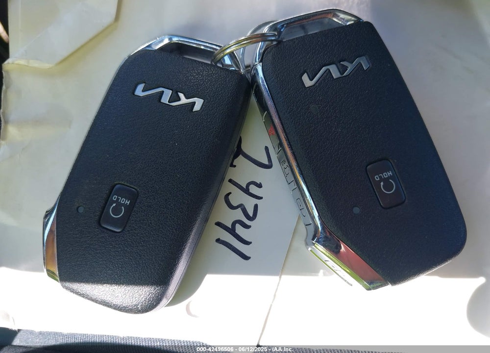 2022 KIA TELLURIDE VIN: 5XYP5DHC9NG266365