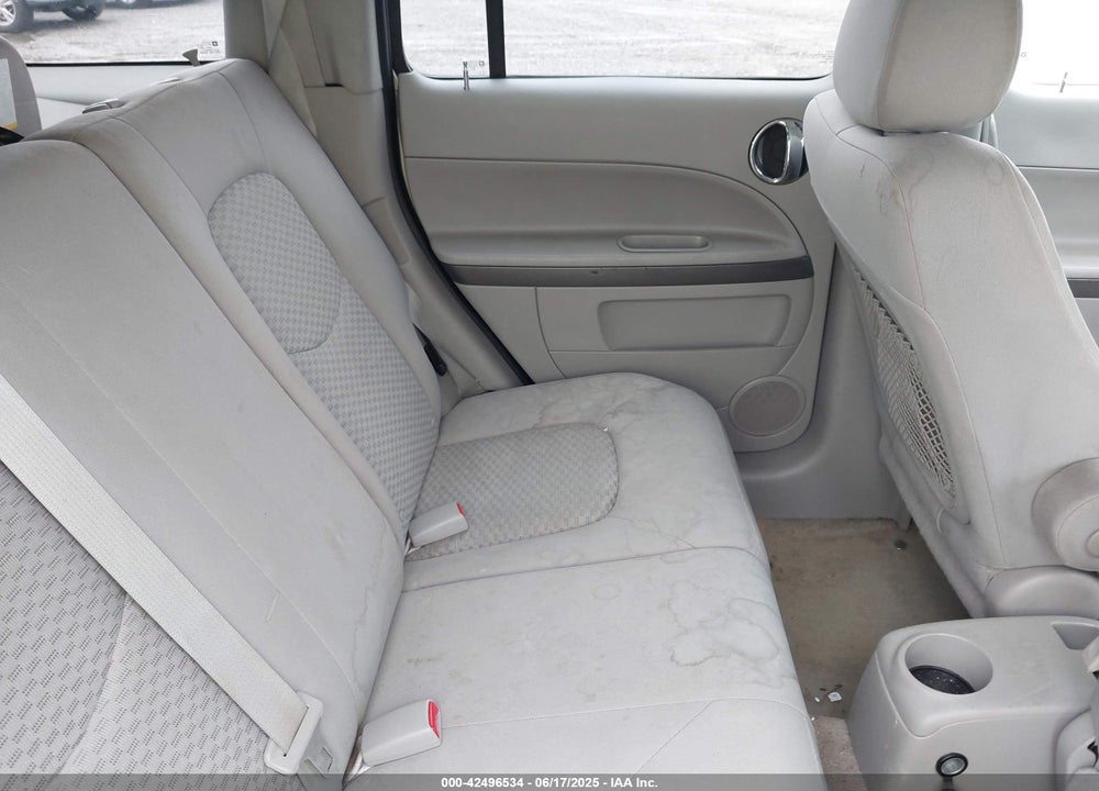 2008 CHEVROLET HHR VIN: 3GNDA23DX8S634887