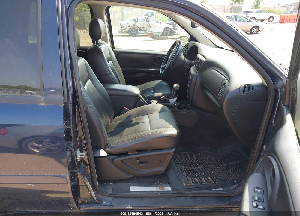 2008 CHEVROLET TRAILBLAZER LT VIN: 1GNDT13S382158917