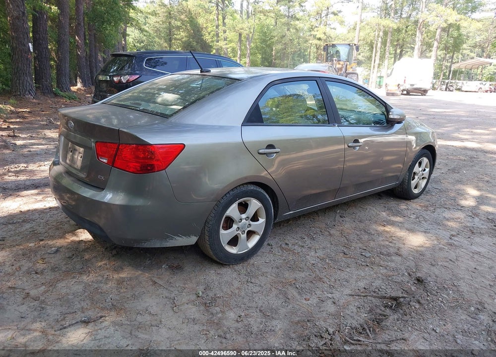 2010 KIA FORTE VIN: KNAFU4A26A5300519