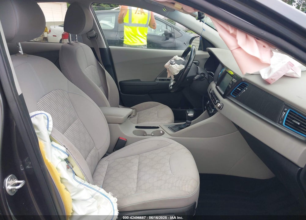 2019 KIA NIRO PLUG-IN HYBRID VIN: KNDCM3LD1K5266201