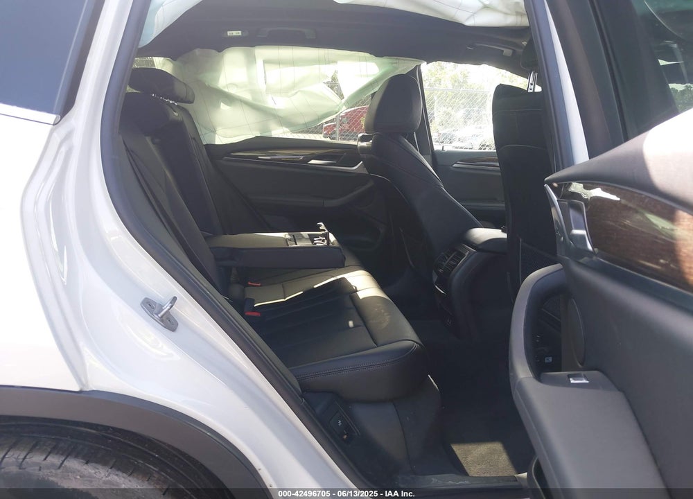 2024 BMW X3 VIN: 5UX43DP0XR9V06318
